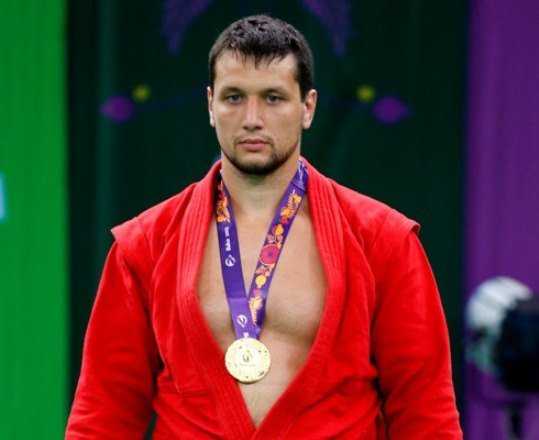 Брянский богатырь Осипенко стал шестикратным чемпионом России