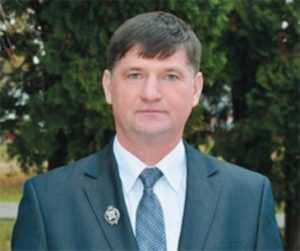 Экс-главу Стародубского района за мошенничество наказали условным сроком