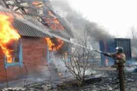 В центре Брянска сгорел дачный домик