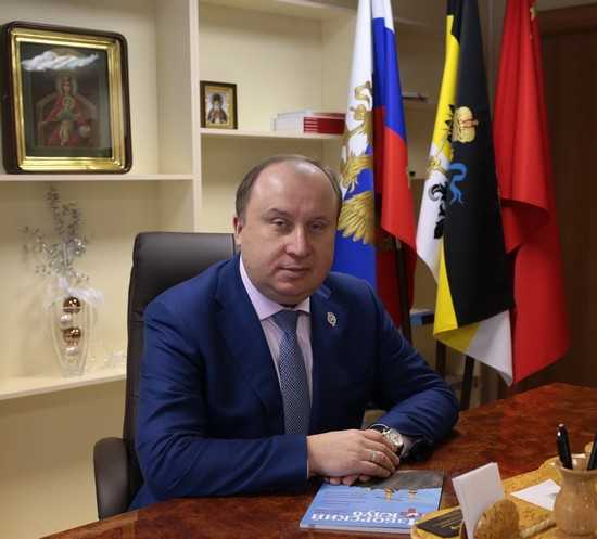Брянец Олег Розанов назначен заместителем председателя Изборского клуба