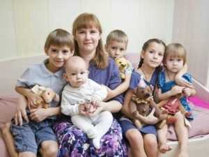 Многодетным брянцам помогут юристы «Семей России»