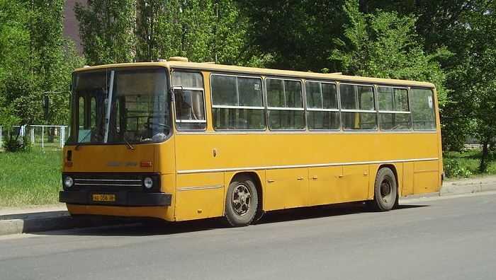 Под Брянском погиб водитель иномарки, протаранившей автобус