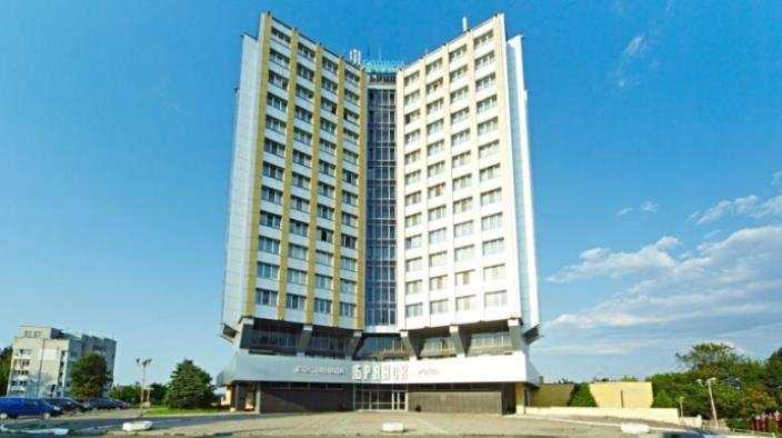 Гостиница «Брянск» отсудила у театра драмы более 136 тысяч рублей