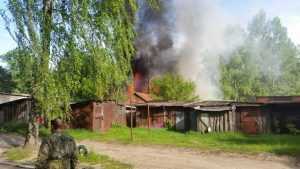 Брянцы сообщили об умышленном поджоге в Володарском районе