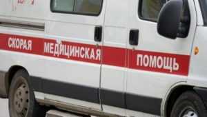 На остановке в Брянске пенсионерка упала под микроавтобус