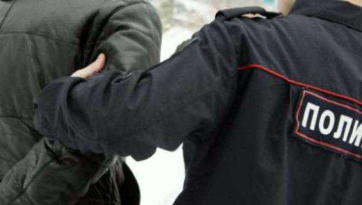 Брянец заплатит 30 тысяч за удар полицейского по лицу