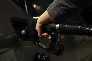 Брянск оказался в лидерах по росту цен на бензин