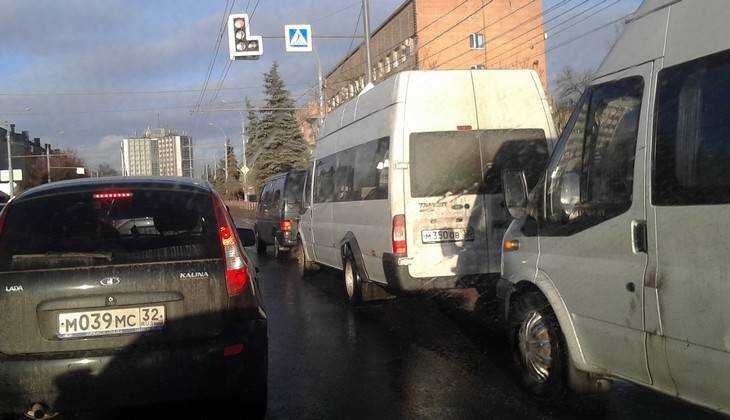 Перевозчик пожаловался антимонопольщикам  на чиновников Брянска