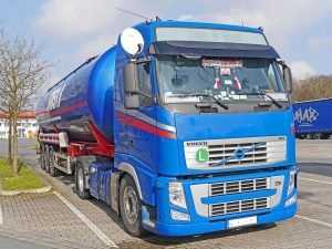 Владельцев грузовиков освободили от транспортного налога