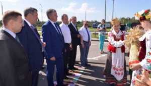 Брянского губернатора в Витебске встретили дарами Белоруссии