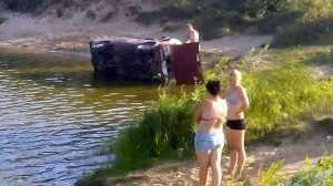 В Брянске пьяный лихач приводнился в озере