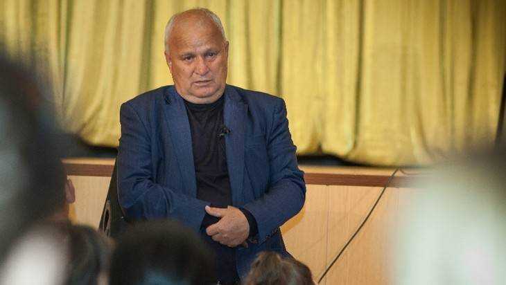 Кандидат в депутаты Виктор Киселев пообщался с жителями Клинцов