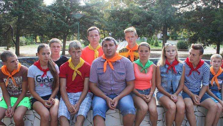Брянские школьники из Крыма поздравили любимый город