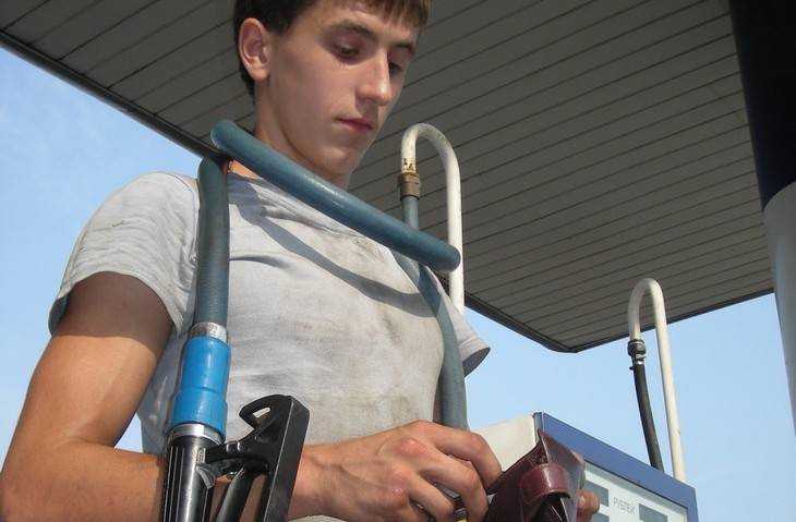 Брянское правительство уничтожило коррупционную схему закупки бензина