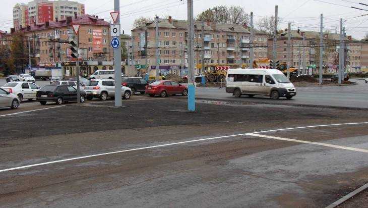 Утренние пробки выявили недостатки кольца в Брянске у «Полтинника»