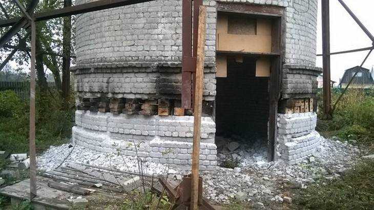 Башню в брянском городе Севске снесли как опасную помеху