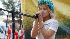 Юная певица из брянского райцентра стала золотым голосом России