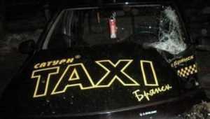 В ДТП с участием такси «Сатурн» пострадали двое брянцев