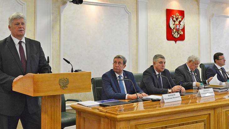 Брянский губернатор предложил Совету Федерации рецепт спасения ЖКХ 