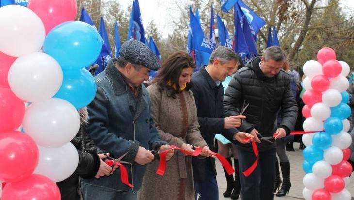 В Клинцах брянские единороссы открыли памятник Михаилу Калинину