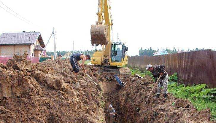 Чиновникам велели наладить канализацию в брянском посёлке Малое Кузьмино