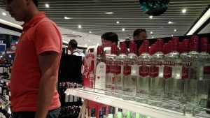 Брянская торговая сеть возмутилась обвинениями в продаже опасной водки
