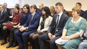 Брянск отправил молодежь поиграть в парламент