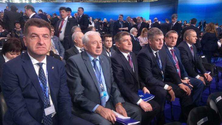 Брянские руководители приняли участие в работе съезда «Единой России»