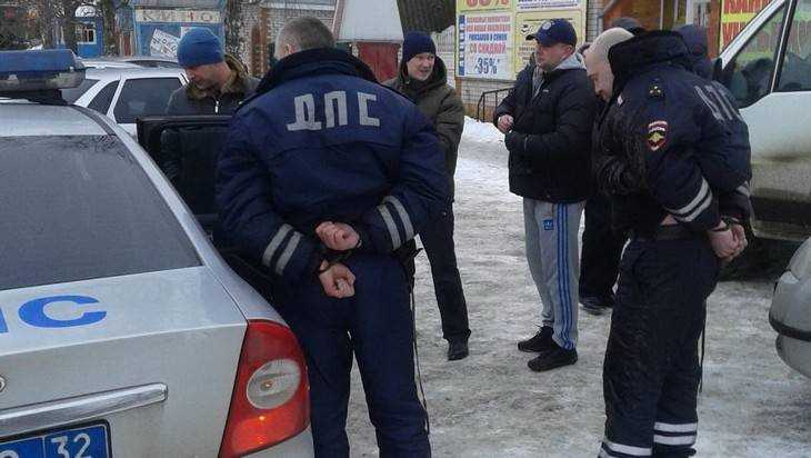 Скандал у границы: оперативники ФСБ задержали гаишников из Брянска