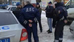 Сотрудники ФСБ задержали четверых брянских гаишников