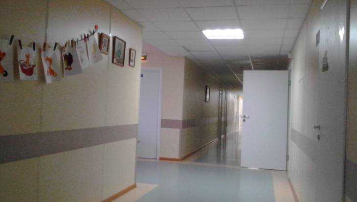 Медиков из детской поликлиники Брянска обвинили в хамстве