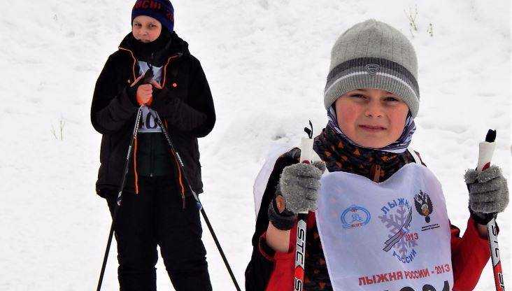 В Брасовском районе брянцам подарили праздник лыж и хоккея