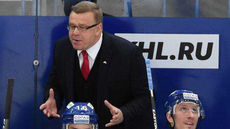 Хоккейный клуб КХЛ уволил брянского тренера