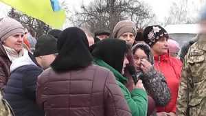 Мать убитого своими украинского солдата обвинила пузатых командиров