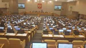 Брянский депутат рассказал о скандале в Думе и уходе Жириновского
