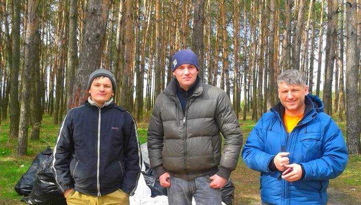 Неистовый брянец Михаил Шпаков и его соратники очистили берег Орлика