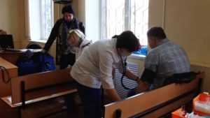 Появилось видео попытки самоубийства в Советском суде Брянска