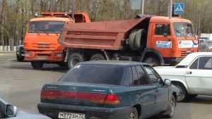 В Брянске за рулем грузовика скончался водитель