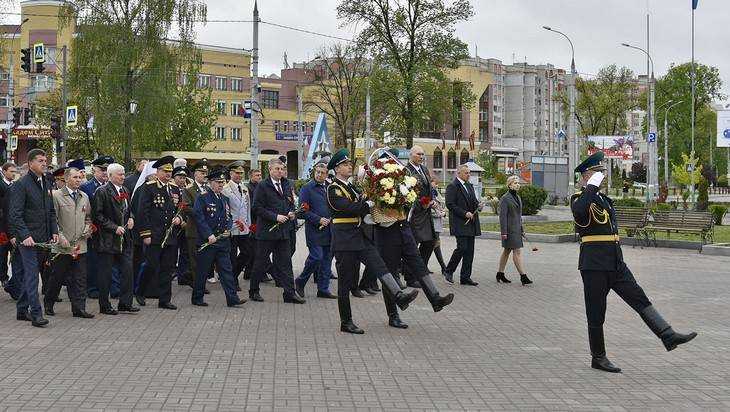 В Брянске начали праздновать День Победы