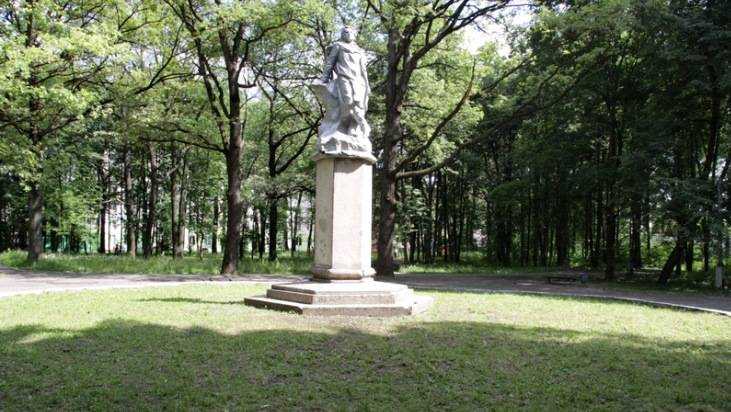 В Брянске Пушкинский парк преобразят за 13 миллионов рублей