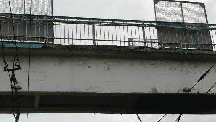 Обрушением аварийного моста на станции Брянск-II занялись следователи