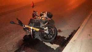 Молодой брянец разбился на угнанном мотоцикле, скрываясь от полиции