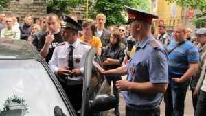 Брянских водителей начнут арестовывать за темные стекла автомобилей