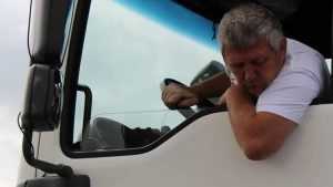 Брянское автопредприятие наказали за голых водителей