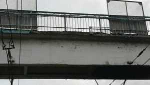 После обрушения аварийный мост на станции Брянск-II заменят новым