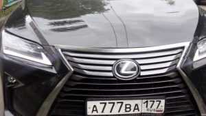 В Брянске попал в аварию московский Lexus с номером 777