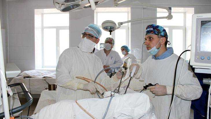 Московский хирург провел обучение в Брянском онкодиспансере