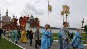 В Брянске прошёл Крестный ход в честь Свенской иконы Божией Матери