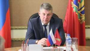 Брянский губернатор Богомаз отчитал чиновников за бурьян