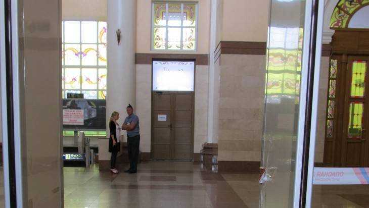 Избитый бандеровцами сибиряк полмесяца живет на брянском вокзале